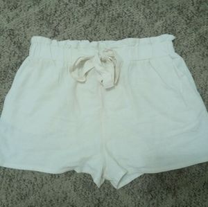 Boutique shorts size L
